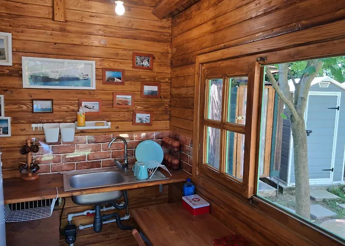 Camping Curtea Pescarusului *